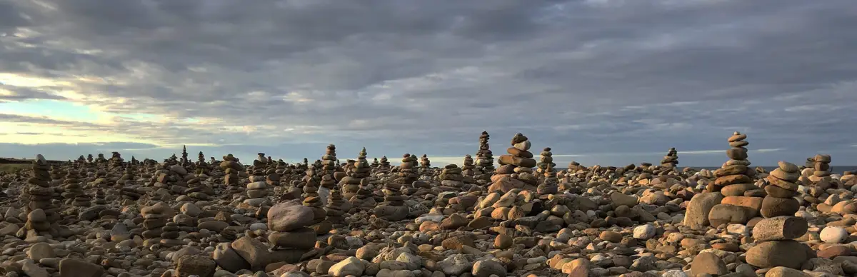 Cairn: Stone Balancing