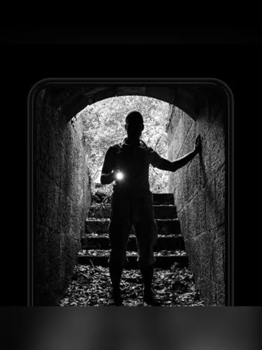 Portada de Peek a Phone