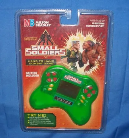 Portada oficial del videojuego Small Soldiers: Hand to Hand Combat Game