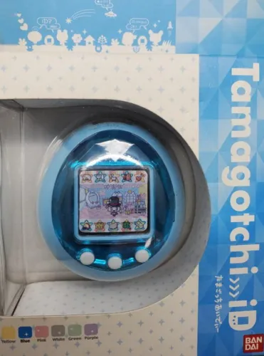 Portada de Tamagotchi iD